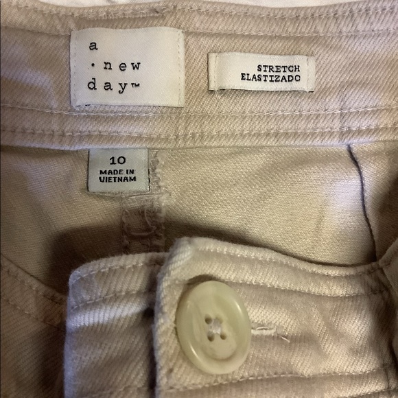 A NEW DAY PANTS. - Picture 3 of 3